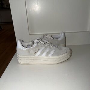 adidas gazelle silver green womens Strike MVMNT Haze Trainer M 8.5 / W 10